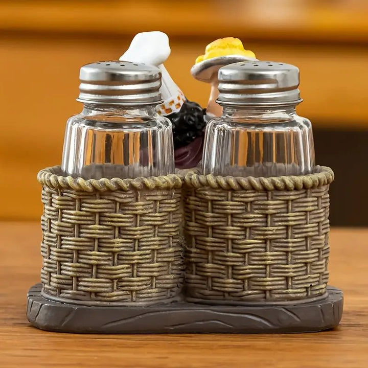 1pc Chef Glass Bottle Salt And Pepper Shaker - AlifdukanAlifdukan types here :)