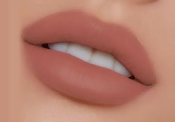 Christine Matt Lip Gloss - Shade CN - 56 - AlifdukanAlifdukan types here :)